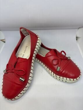 Bernie Mev Girls Red Leather TWK50 Loafer Slip On Bow Shoes Size 28 EU